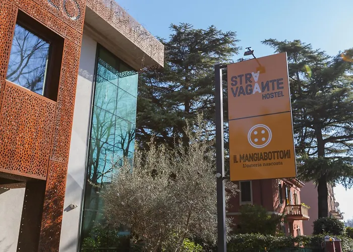 Stravagante Hostel & Rooms